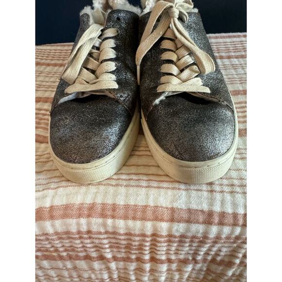 Frye Metallic Ivy Low Lace Shearling Sneaker size 7.5 - Picture 9 of 10